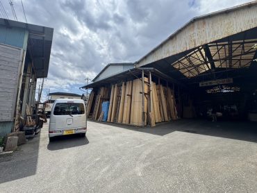 材木屋･倉庫/所沢(25100)｜作業場･事務所･駐車場･木工機械･ﾌｫｰｸﾘﾌﾄ･ﾕﾆｯｸ車