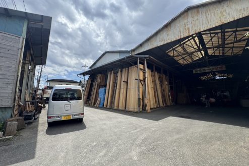 材木屋･倉庫/所沢(25100)｜作業場･事務所･駐車場･木工機械･ﾌｫｰｸﾘﾌﾄ･ﾕﾆｯｸ車