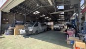 自動車整備工場/所沢(25101)｜事務所･中古車販売･昔ながら･駐車場･ﾛｰﾀﾞｰ車