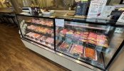 イートインのある精肉店(2596)｜肉屋･ｼｮｰｹｰｽ･惣菜･ｺﾛｯｹ･外観･街