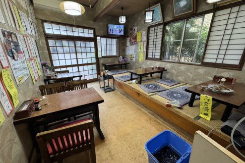 昔ながらの老舗のうどん店(25107)｜昭和レトロ･座敷･小上がり･ﾃｰﾌﾞﾙ席･外観･厨房･食事処
