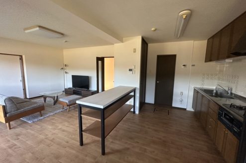 10.西八王子マンション101号室