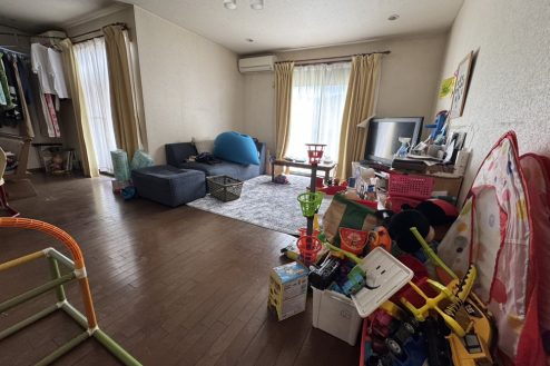 11.2階建て6LDK 庭付き 一軒家