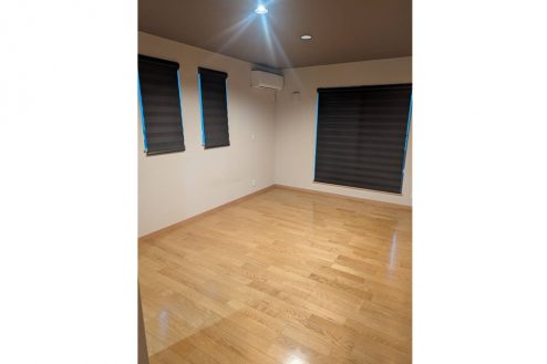 15.2階建て一軒家 4LDK 庭･駐車場付き