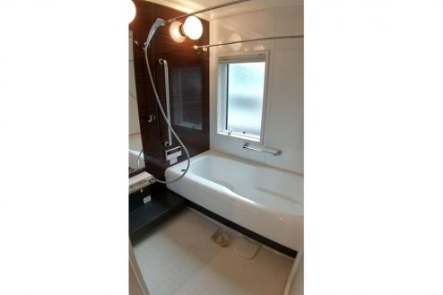 20.2階建て一軒家 4LDK 庭･駐車場付き