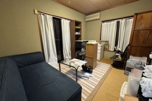 25.2階建て6LDK 庭付き 一軒家