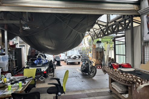 6.町の自動車整備工場