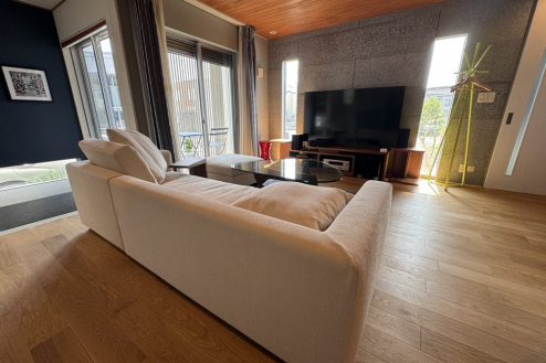 12.2階建て駐車場･テラス付きモデルハウス