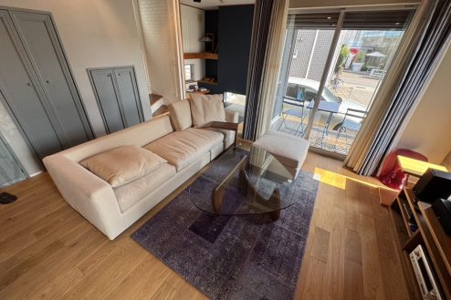 14.2階建て駐車場･テラス付きモデルハウス