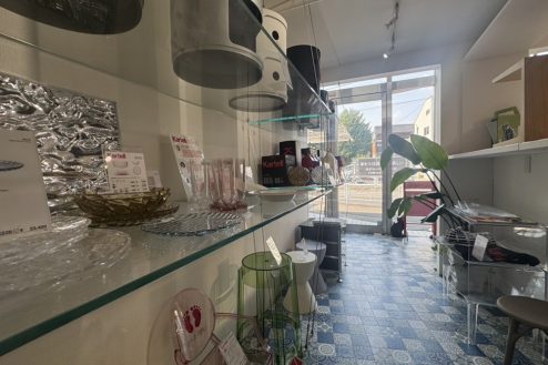 14.インテリアと食が融合したカフェ