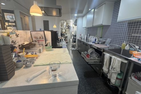 17.インテリアと食が融合したカフェ