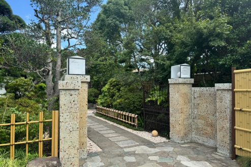 2.広大な日本庭園を有する古民家レストラン